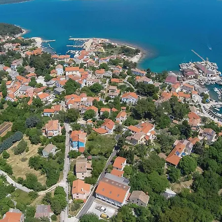 2 Bedroom Awesome In * Veli Lošinj