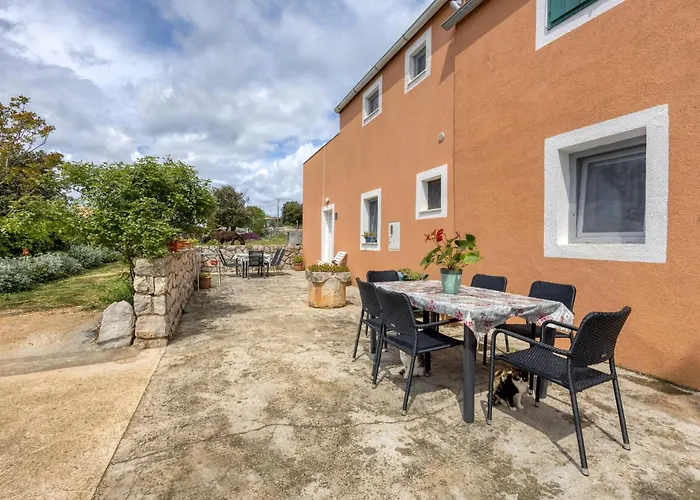 شقة 2 Bedroom Lovely In Veli Lošinj