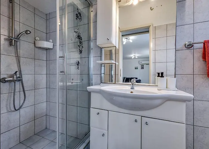 2 Bedroom Lovely In شقة *